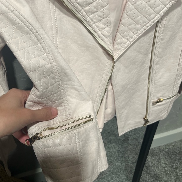 Blush pink faux leather jacket - Picture 5 of 8